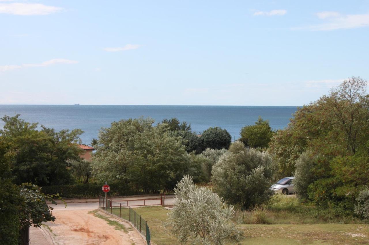 Apartments With A Parking Space Zambratija, Umag - 7059 Exterior photo